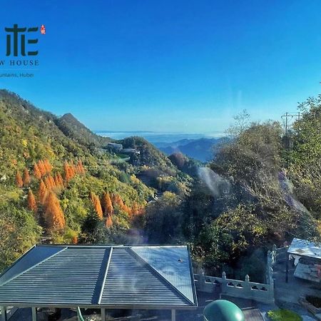 Отель Wudang Mountain The Yew House Wudangshan Экстерьер фото